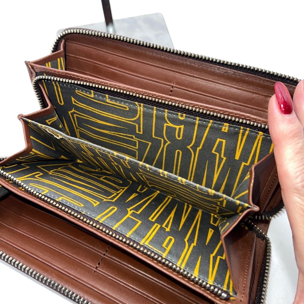 Vivienne Westwood Anglomania Brown Embossed Orb Logo Zip Around Wallet - Picture 6 of 10